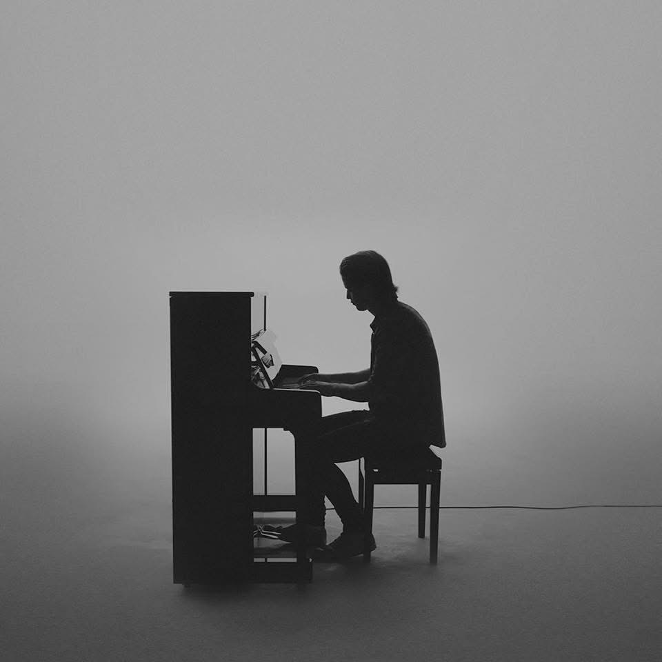 KYGO med piano