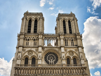 Utsidan av Notre dame Utsidan av Notre dame