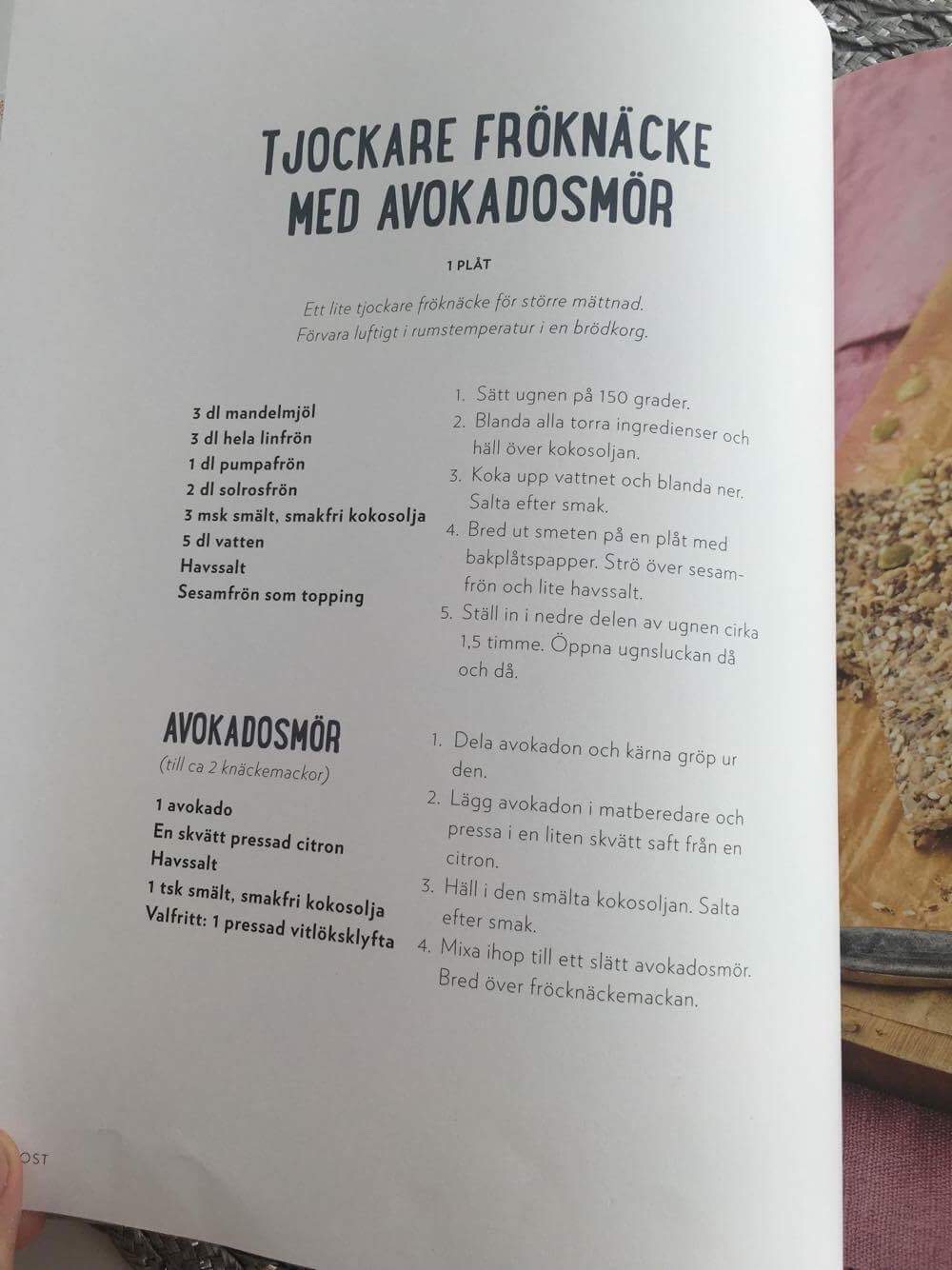 Tjockare fröknäcke med avokadosmör Tjockare fröknäcke med avokadosmör